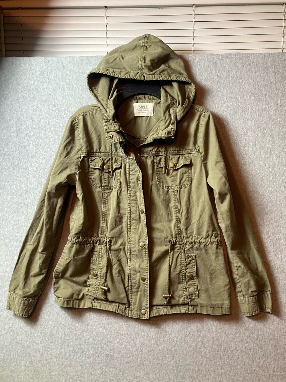 Ashley Hooded Utility Jacket - Olive Green L but fits like M